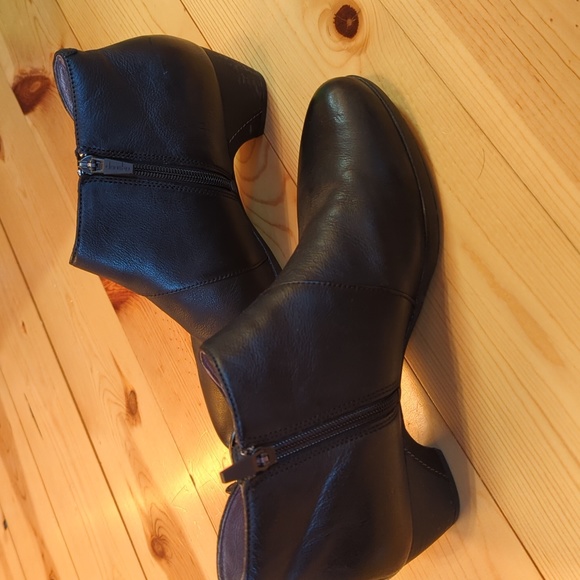 Dankso Booties - Picture 3 of 7